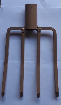 Вилы 4-х рогие садово-огородные сварные(квадрат 10мм)